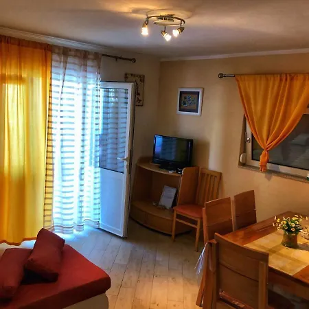 Dvosobni Apartment *
